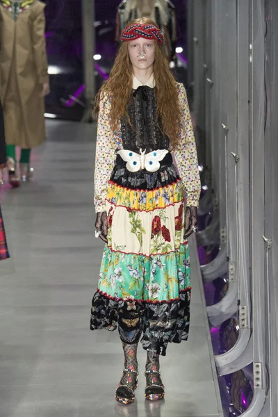 Look 70